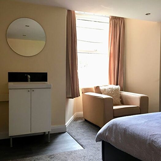 1 Bedroom Semi-Detached House To Rent In Midland Road, Leeds, LS6