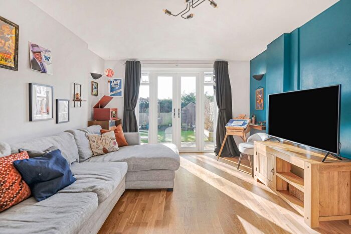 3 Bedroom Terraced House For Sale In Coomb Field, Edenbridge, TN8