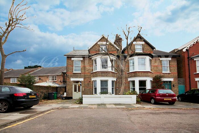 1 Bedroom Maisonette To Rent In Larkfield Road, Richmond, TW9