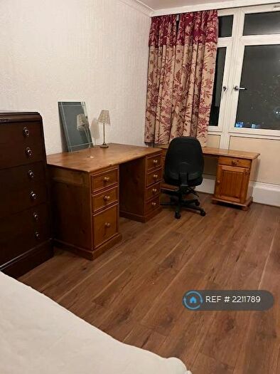 4 Bedroom Flat To Rent In Leopold Street, London, E3