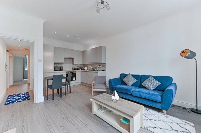 1 Bedroom Flat To Rent In Birdhurst Road, South Croydon, CR2