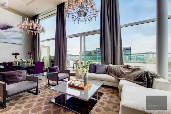 3 Bedroom Flat To Rent In Kensington High Street, London, W14