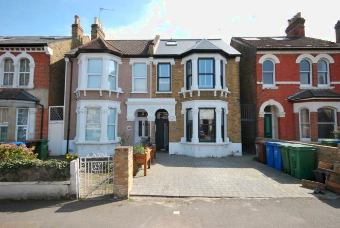2 Bedroom Flat To Rent In Friern Road East Dulwich, SE22