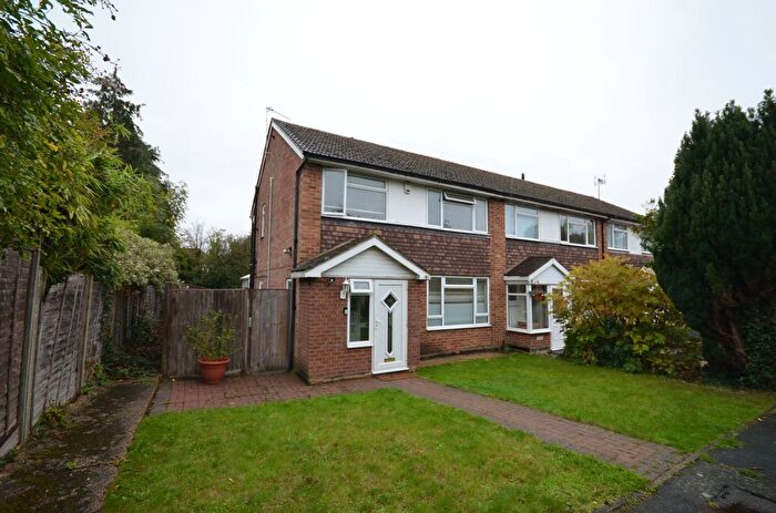 3 Bedroom End Of Terrace House For Sale In Fontwell Close, Harrow Weald, HA3