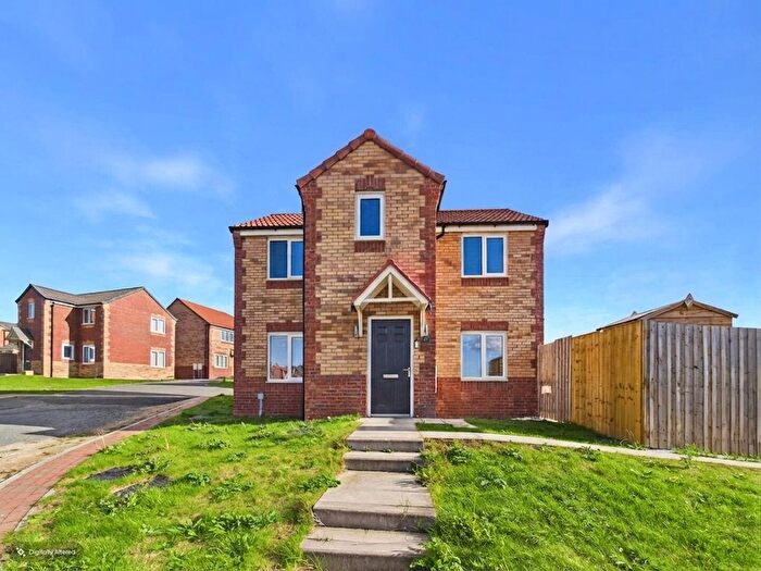 3 Bedroom Detached House For Sale In Oak Tree Way, Knottingley, WF11