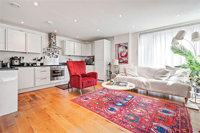 2 Bedroom Flat To Rent In Hornsey Lane, Highgate, London, N6