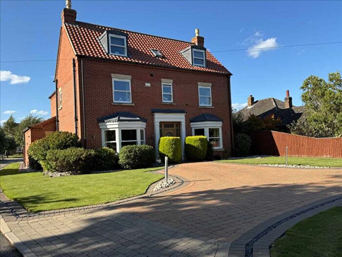 6 Bedroom Detached House For Sale In Church View, Tetney, Grimsby, DN36