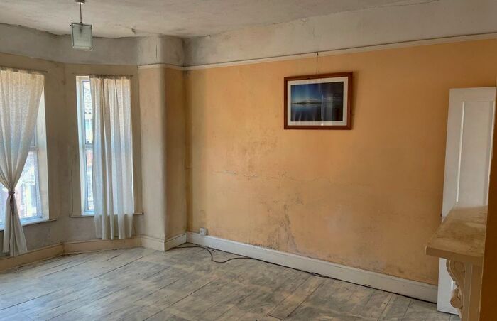 1 Bedroom Flat For Sale In High Street, Stalham, Norwich, Norfolk, NR12