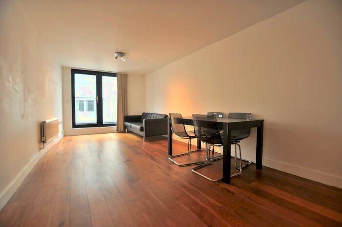 1 Bedroom Flat To Rent In Britannia Walk, London, N1