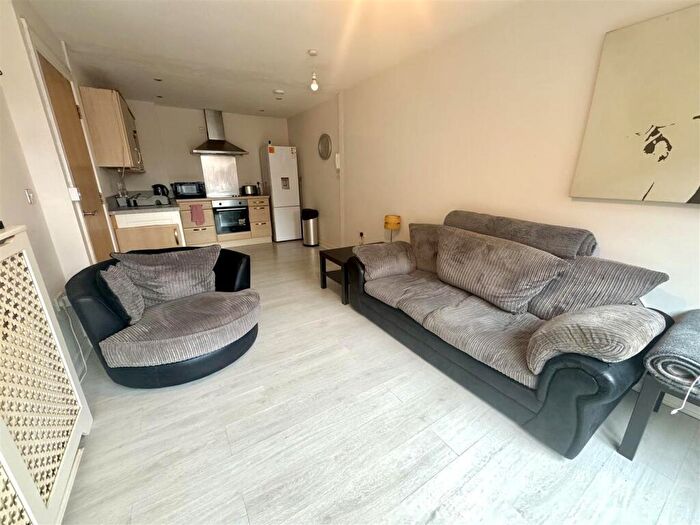 1 Bedroom Flat To Rent In Trippet Lane, Sheffield, S1