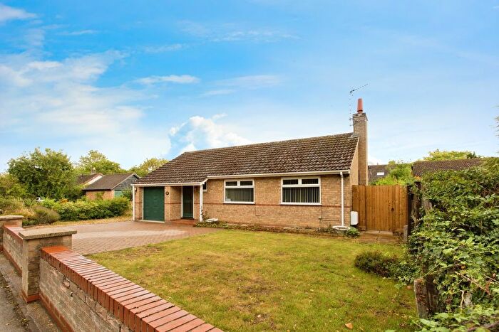 4 Bedroom Detached Bungalow For Sale In Oakington Road, Dry Drayton, Cambridge, CB23
