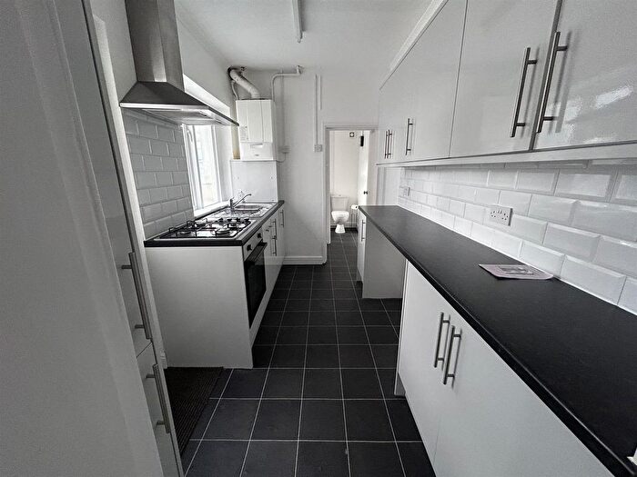 3 Bedroom Terraced House To Rent In Stanhope Road, Strood, Rochester, ME2