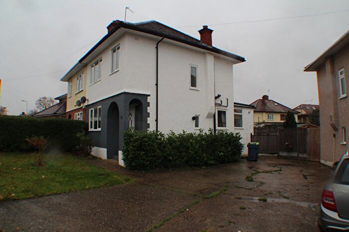 3 Bedroom Semi-detached House To Rent In Lynwood Drive, London, RM5