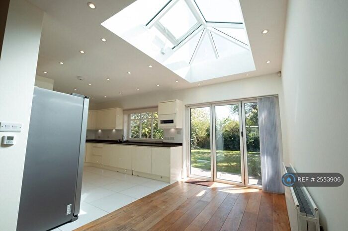 5 Bedroom Detached House To Rent In Oxgate Gardens, London, NW2