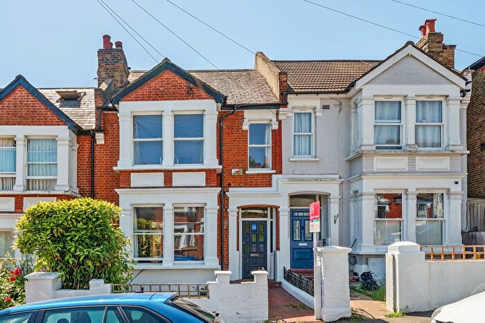 4 Bedroom Terraced House For Sale In Hitherfield Road, Streatham, London, SW16
