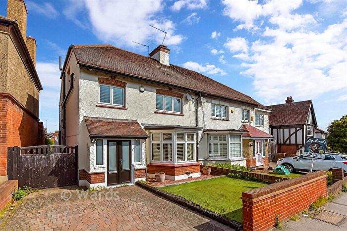 4 Bedroom Semi Detached House For Sale In Old Road East, Gravesend, Kent, DA12