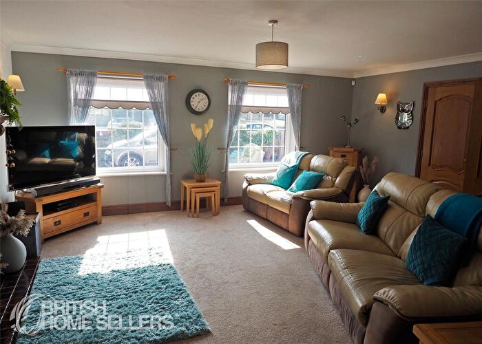 5 Bedroom Detached House For Sale In Ferry Road East, Barrow-upon-Humber, Lincolnshire, DN19