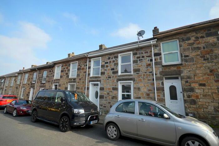 2 Bedroom Property To Rent In Edward Street, Tuckingmill, Camborne, TR14