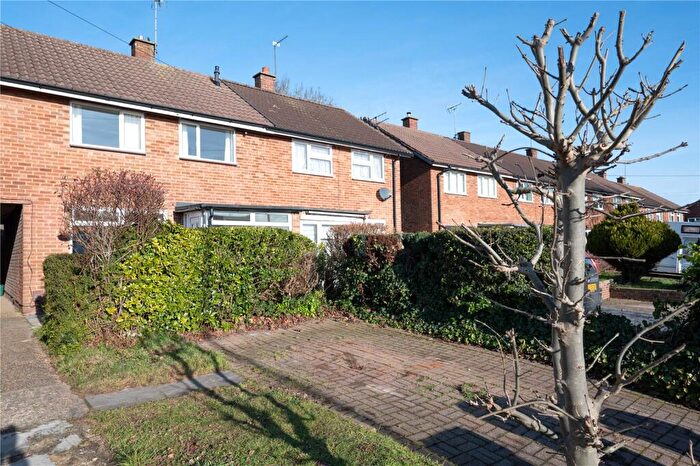 3 Bedroom Terraced House To Rent In Drakes Drive, St. Albans, Hertfordshire, AL1