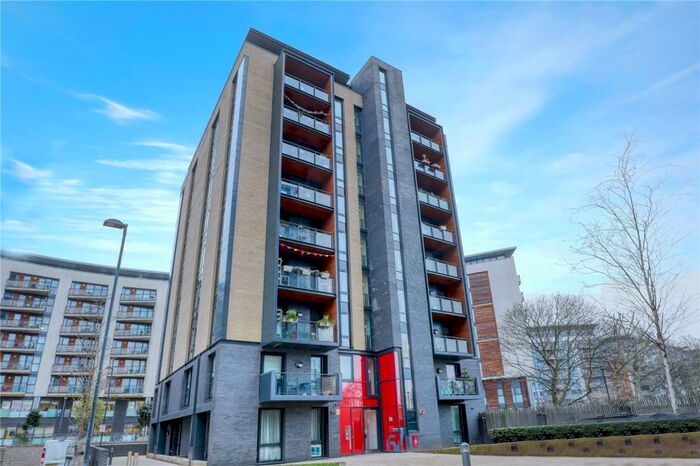 2 Bedroom Flat To Rent In Wharton House, Palmers Road, London, E2