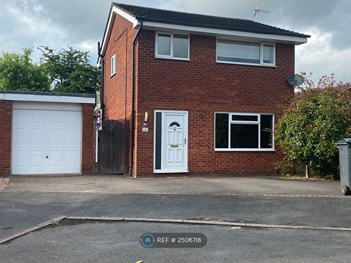 3 Bedroom Detached House To Rent In Biscay Grove Trentham, Stoke-On-Trent, ST4