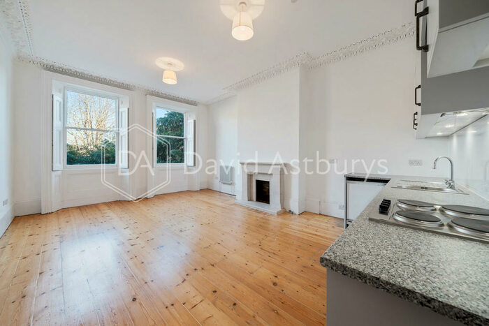 2 Bedroom Apartment To Rent In Priory Road, Crouch End, London, N8