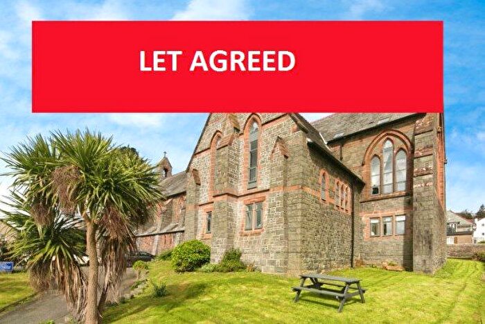 2 Bedroom Flat To Rent In Porthmadog Road, Cricieth, LL52