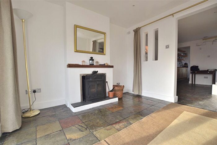 2 Bedroom Terraced House To Rent In Central Road, Stroud, Gloucestershire, GL5