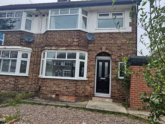 3 Bedroom Semi-Detached House To Rent In Borrowdale Road, CH63