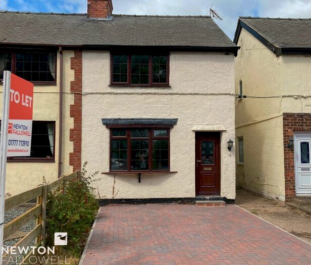 2 Bedroom Terraced House To Rent In East View, East Markham, NG22