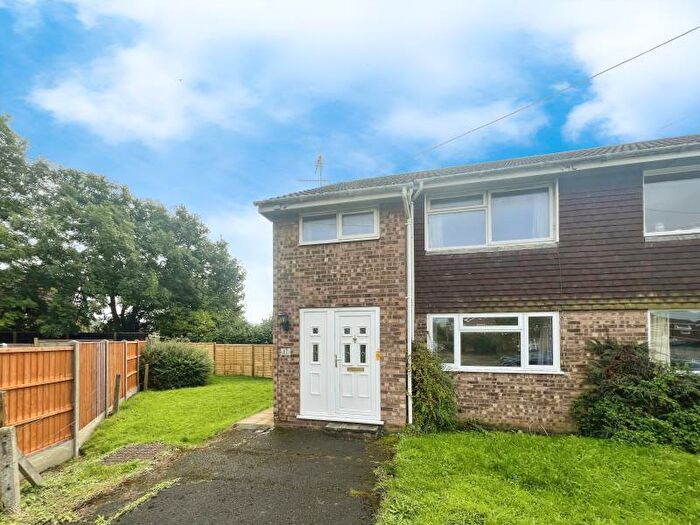 1 Bedroom Flat To Rent In Portland Drive - Portishead, BS20