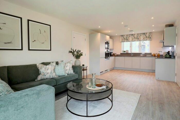 4 Bedroom Detached House For Sale In Churchfield View, Bolney, Haywards Heath, RH17