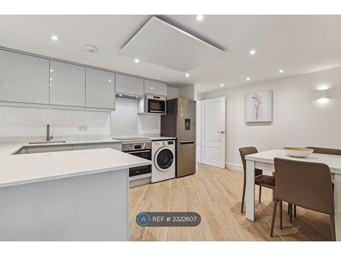 2 Bedroom Flat To Rent In Cosway Street, London, NW1