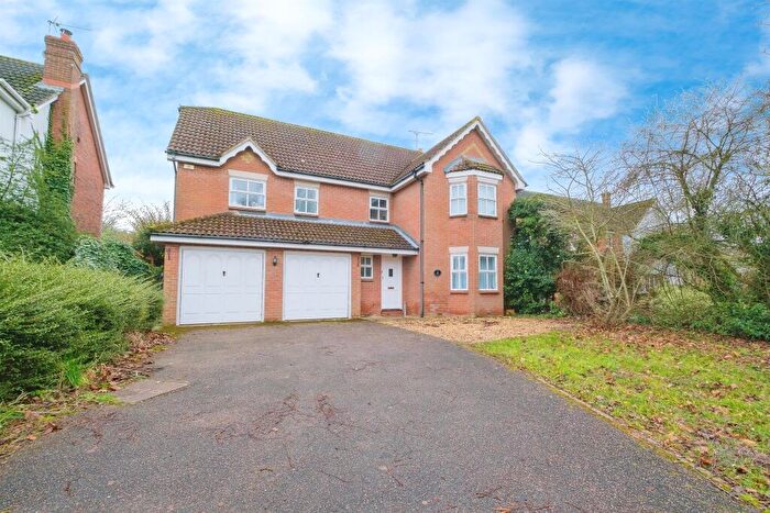5 Bedroom Detached House For Sale In Copperfields, Saffron Walden, CB11
