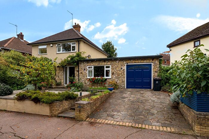 4 Bedroom Detached House For Sale In Gleeson Drive, Orpington, BR6
