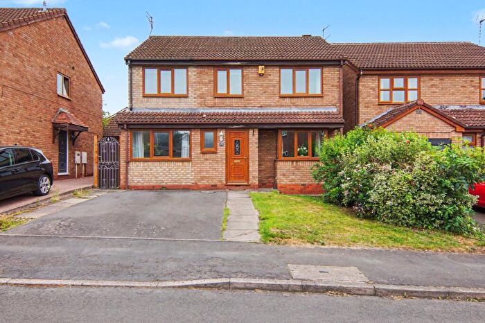 4 Bedroom Detached House For Sale In Beverley Avenue, Nuneaton, CV10