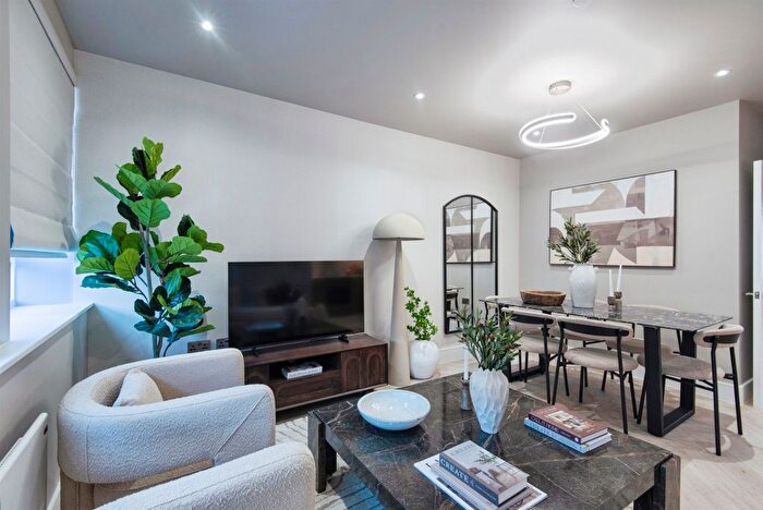 1 Bedroom Flat For Sale In Apartment, Gateway Residence, Stevenage, SG1