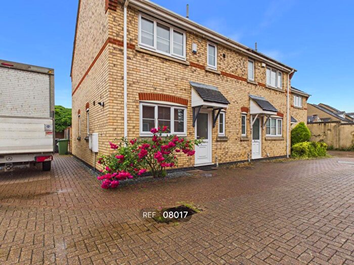 3 Bedroom Semi Detached House To Rent In Jellings Place, Peterborough, PE1