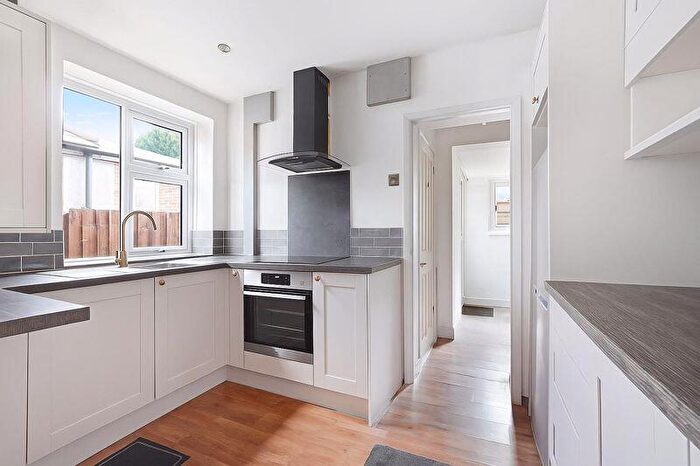 2 Bedroom Semi-Detached Bungalow For Sale In Albert Road, Chatham, ME4