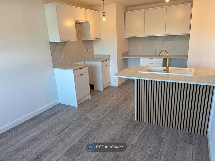 2 Bedroom Flat To Rent In Hurrell Road, Kingsbridge, TQ7