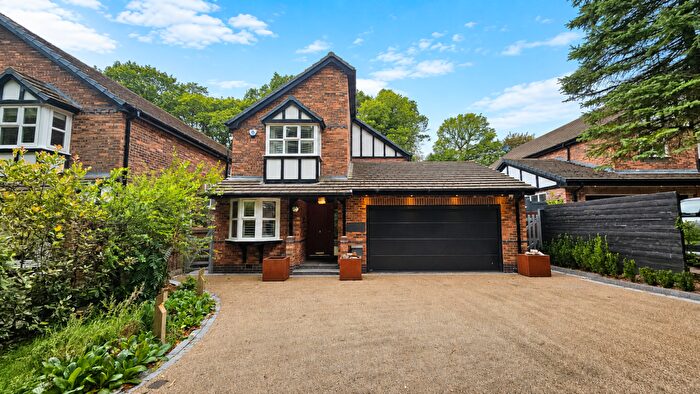 4 Bedroom Detached House To Rent In Holly Dene Drive, Lostock, BL6