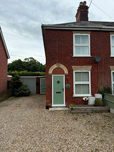 3 Bedroom Semi-Detached House To Rent In Lowestoft Road, Beccles, NR34