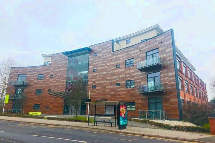 2 Bedroom Flat To Rent In Abbey Park Road, Leicester, LE4