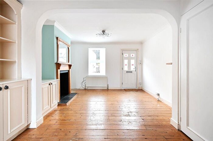 2 Bedroom Terraced House For Sale In Upper Road, Wallington, Surrey, SM6
