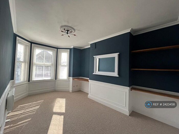 1 Bedroom Flat To Rent In Cheriton Road, Folkestone, CT20