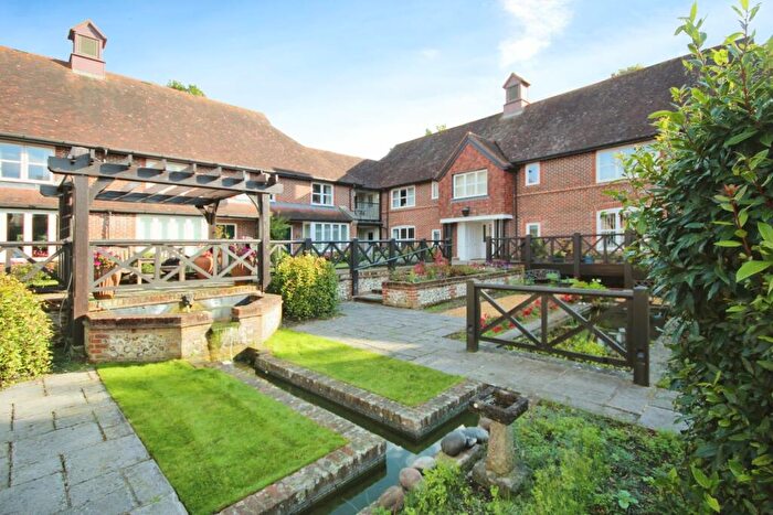 2 Bedroom Flat For Sale In Timbermill Court, Fordingbridge, SP6