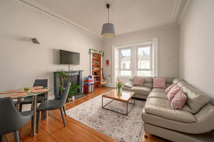 3 Bedroom Flat For Sale In / Panmure Place, Edinburgh, EH3