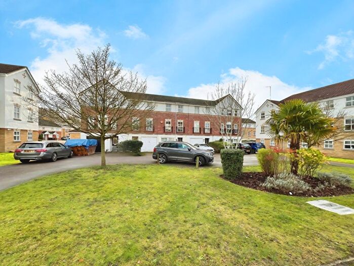 4 Bedroom Town House To Rent In Byewaters, Watford, WD18