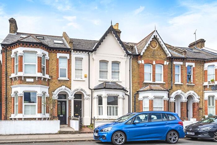 4 Bedroom Terraced House To Rent In Merton Road, Wandsworth, SW18
