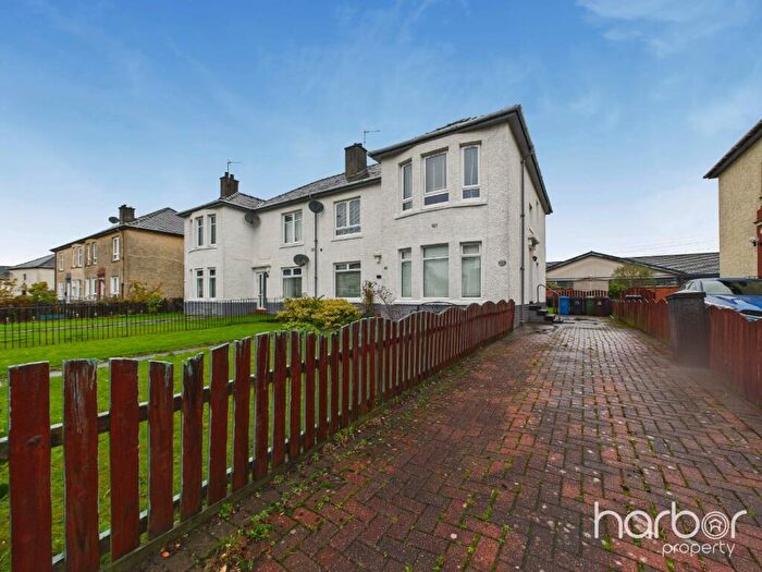 3 Bedroom Flat For Sale In Killoch Drive, Knightswood, Glasgow, City Of Glasgow, G13